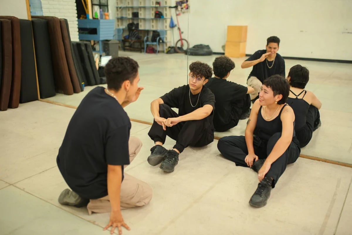 Directing Non-Actors: Casting, Coaching & Ethics Guide
